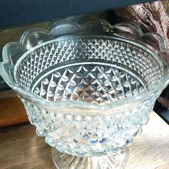 Anchor Hocking Wexford Trifle Bowl Criss Cross Diamond Pattern, Footed, … - Picture 5 of 5